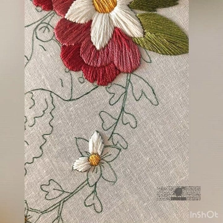 Embroidery Satin Stitch Petals Of Flowers