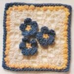 crochet-square-three-flowers